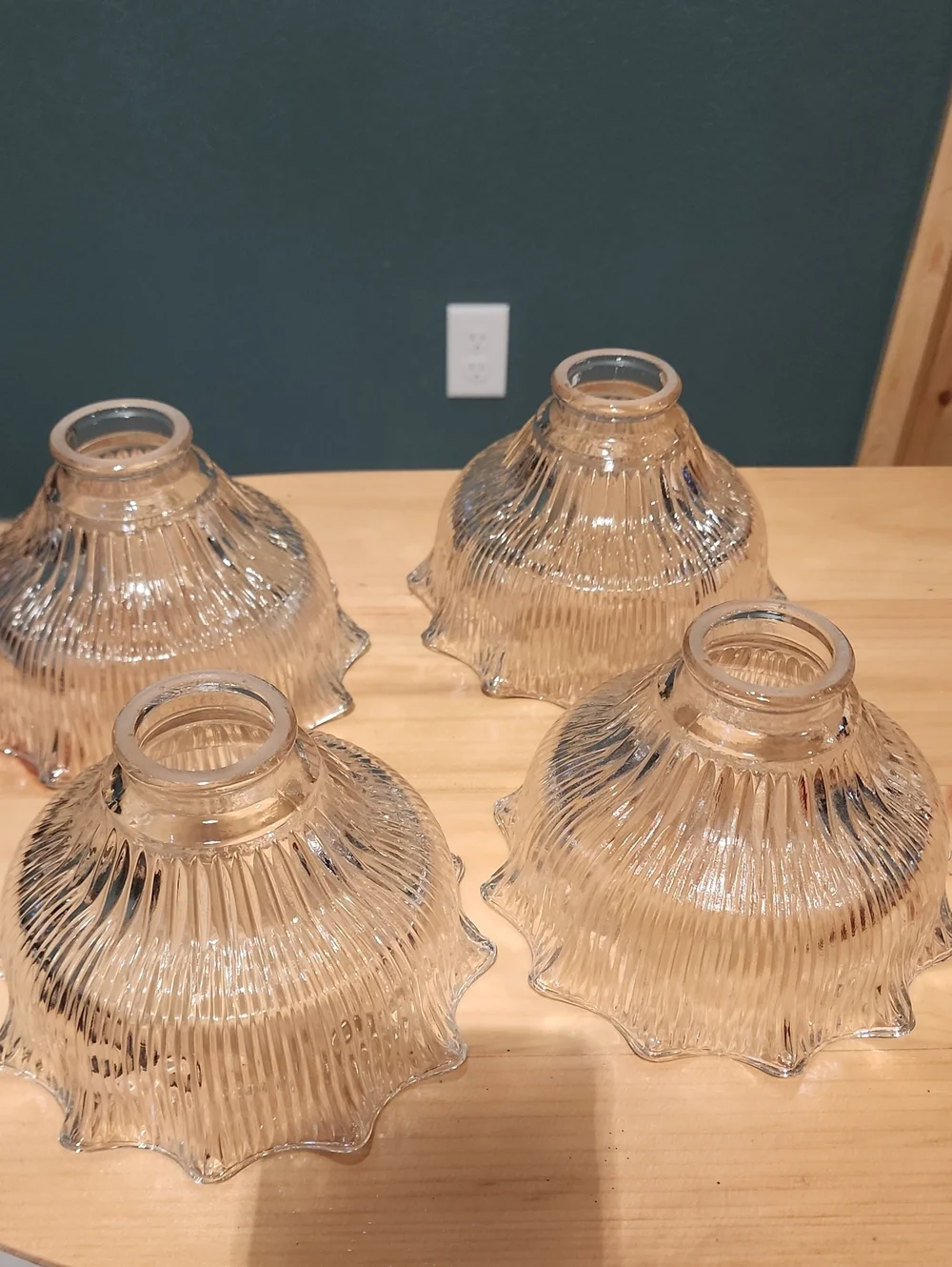 Vintage Ronelco Glass Ribbed Scalloped Pendant Hanging Light Globe- Set of 4